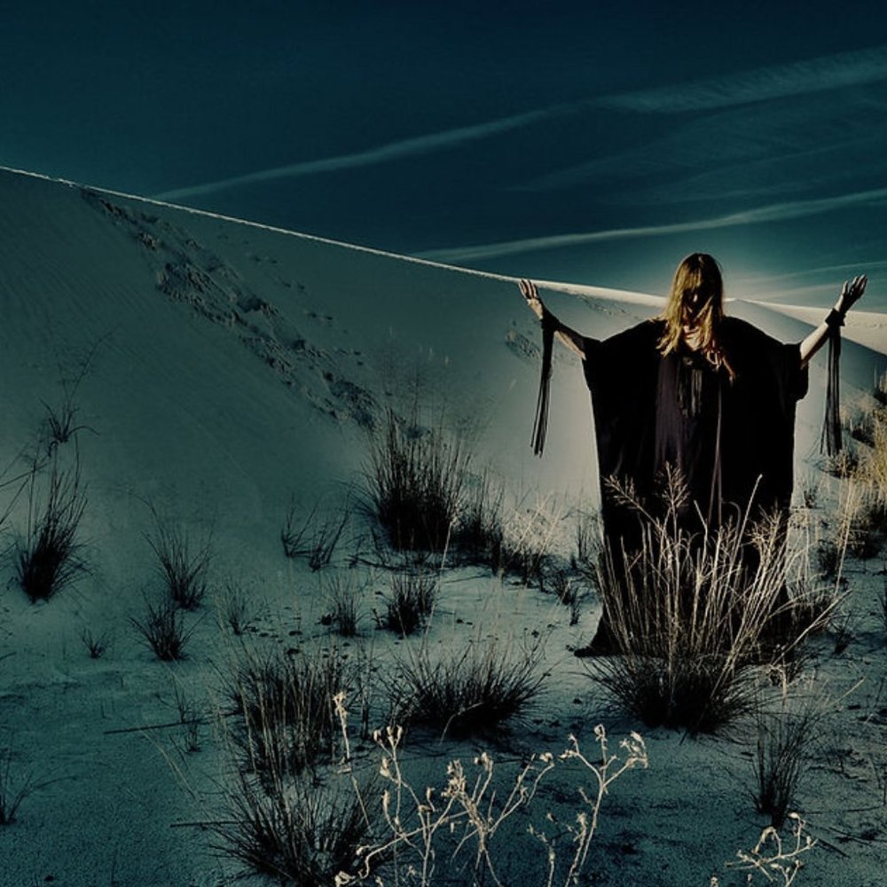 Meet your Posher, Liana